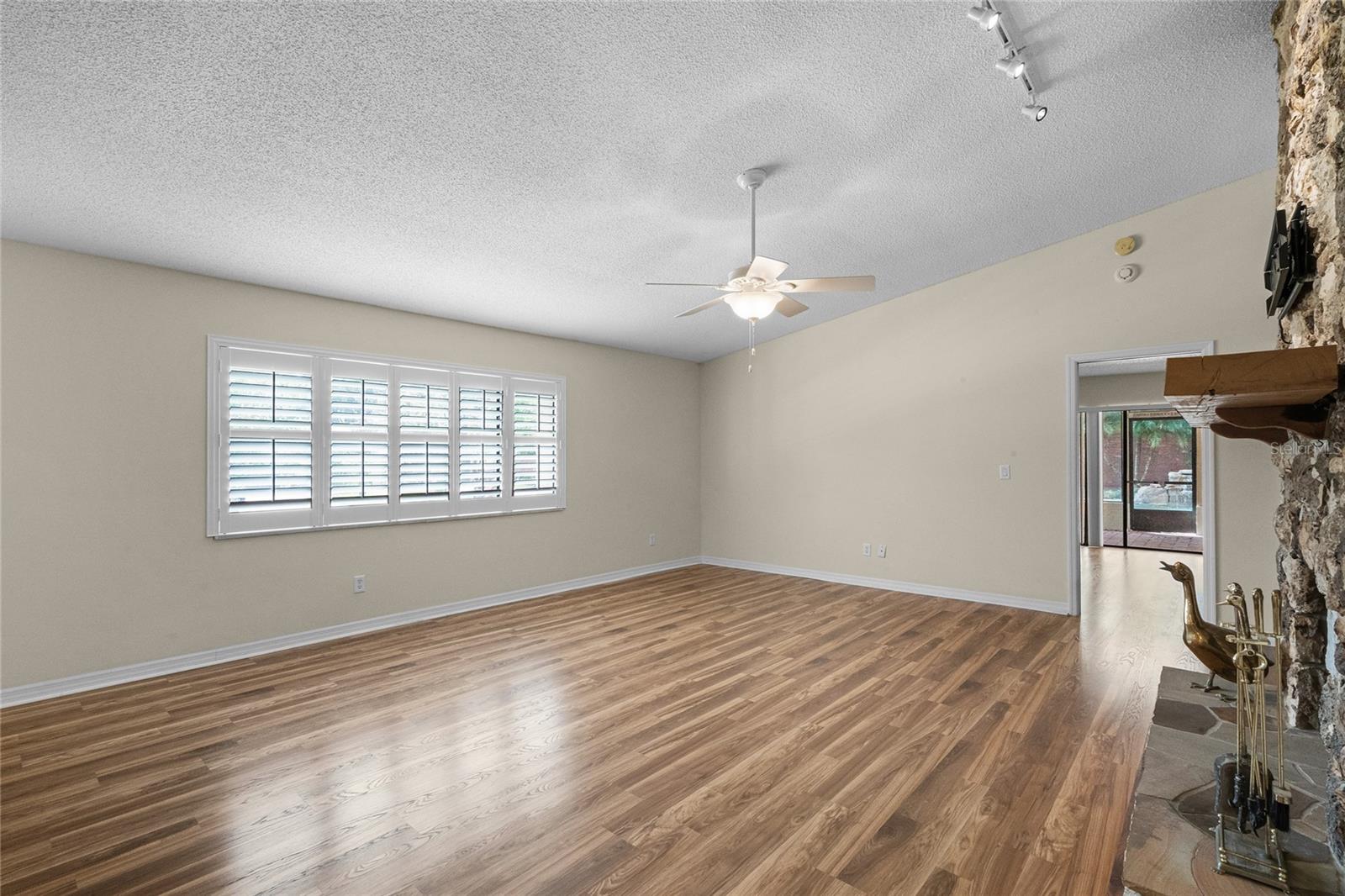 FAIRWAY OAKS UNIT 1 - Residential