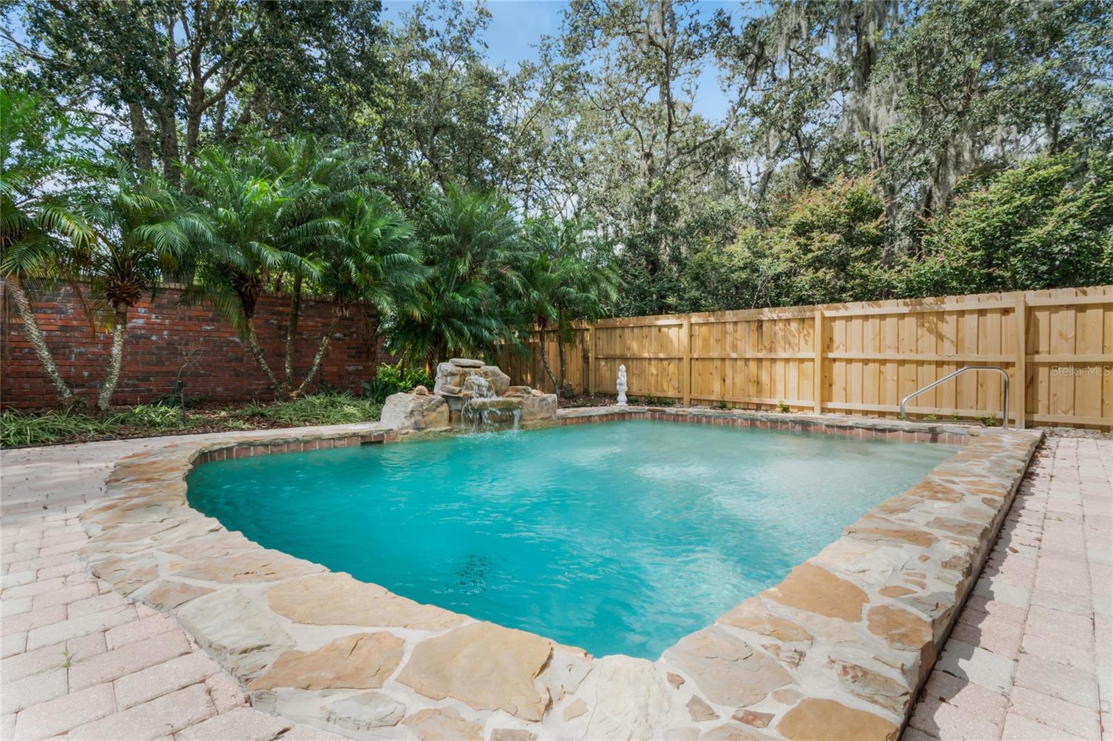 FAIRWAY OAKS UNIT 1 - Residential