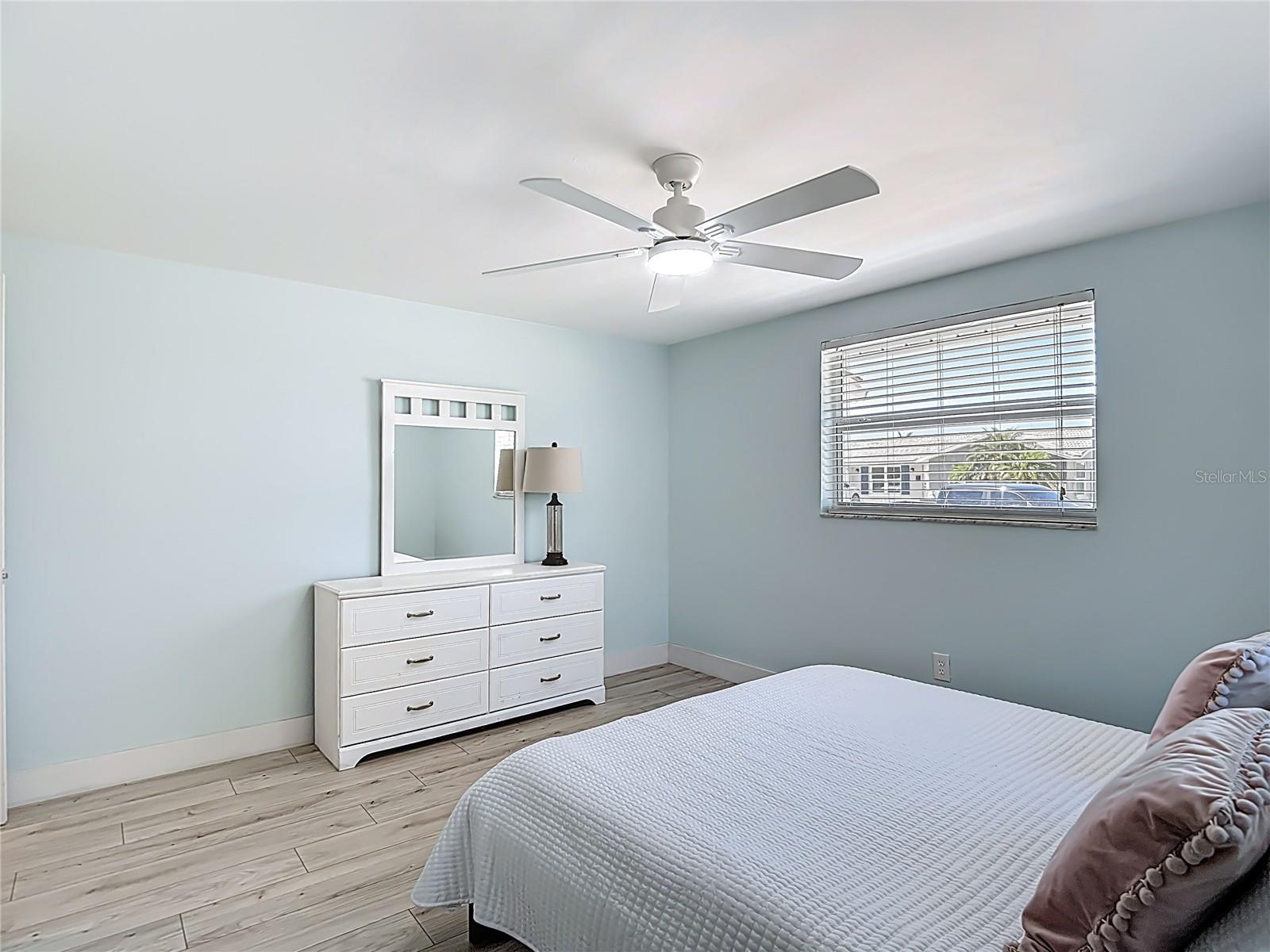 FLOR A MAR - Residential