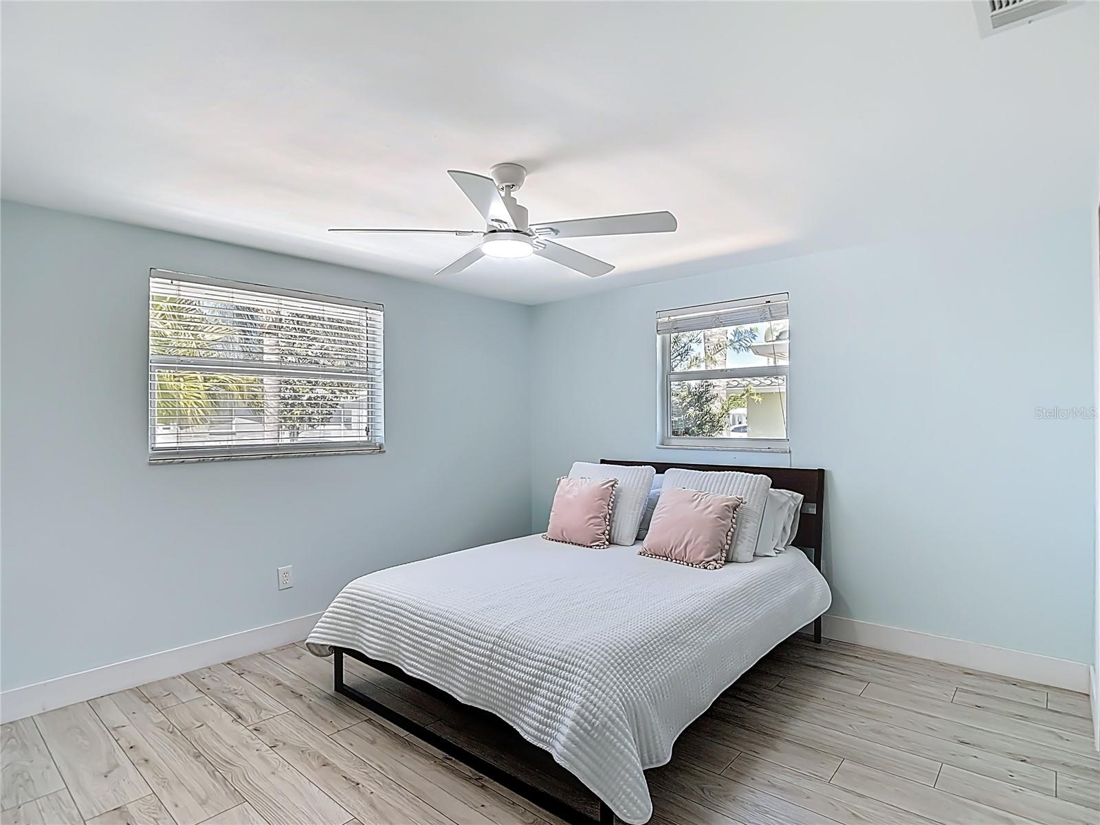 FLOR A MAR - Residential