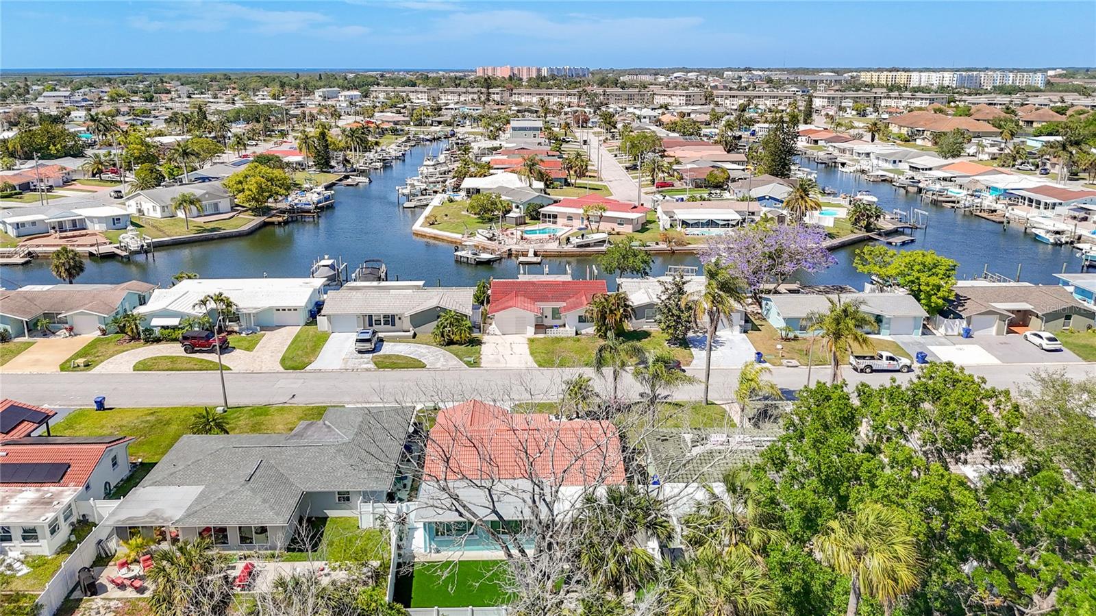 FLOR A MAR - Residential