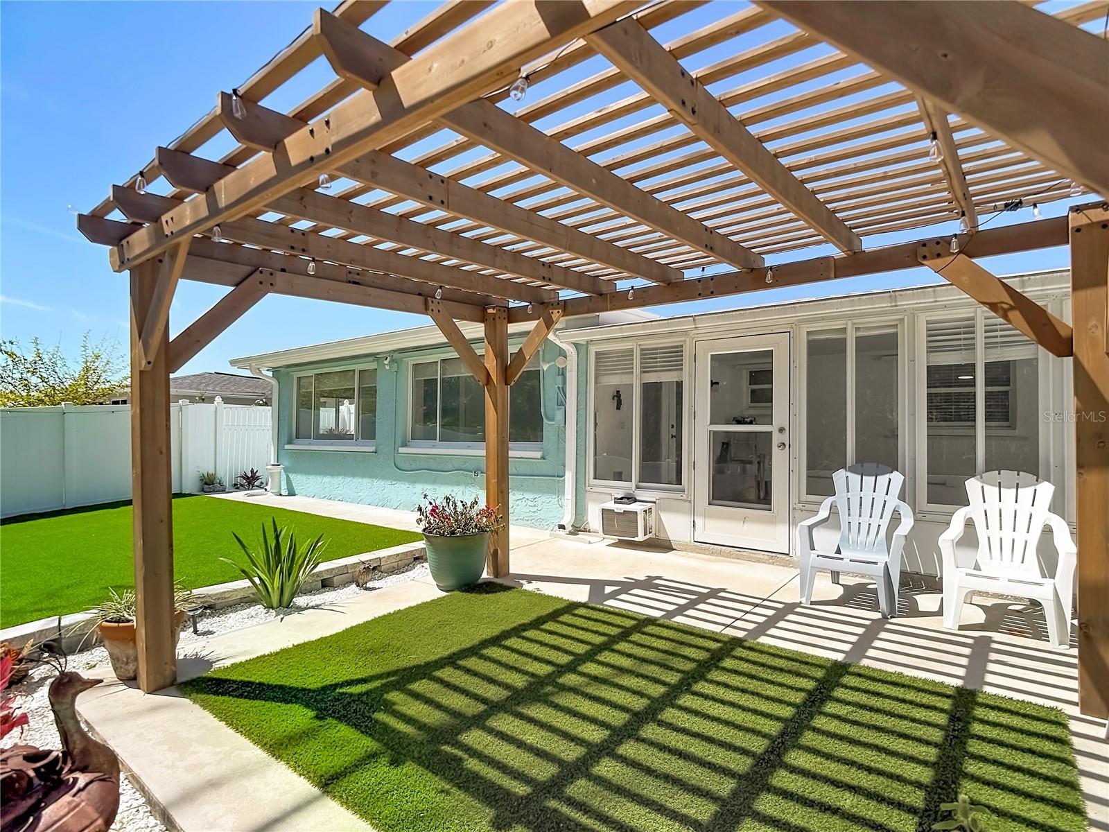 FLOR A MAR - Residential