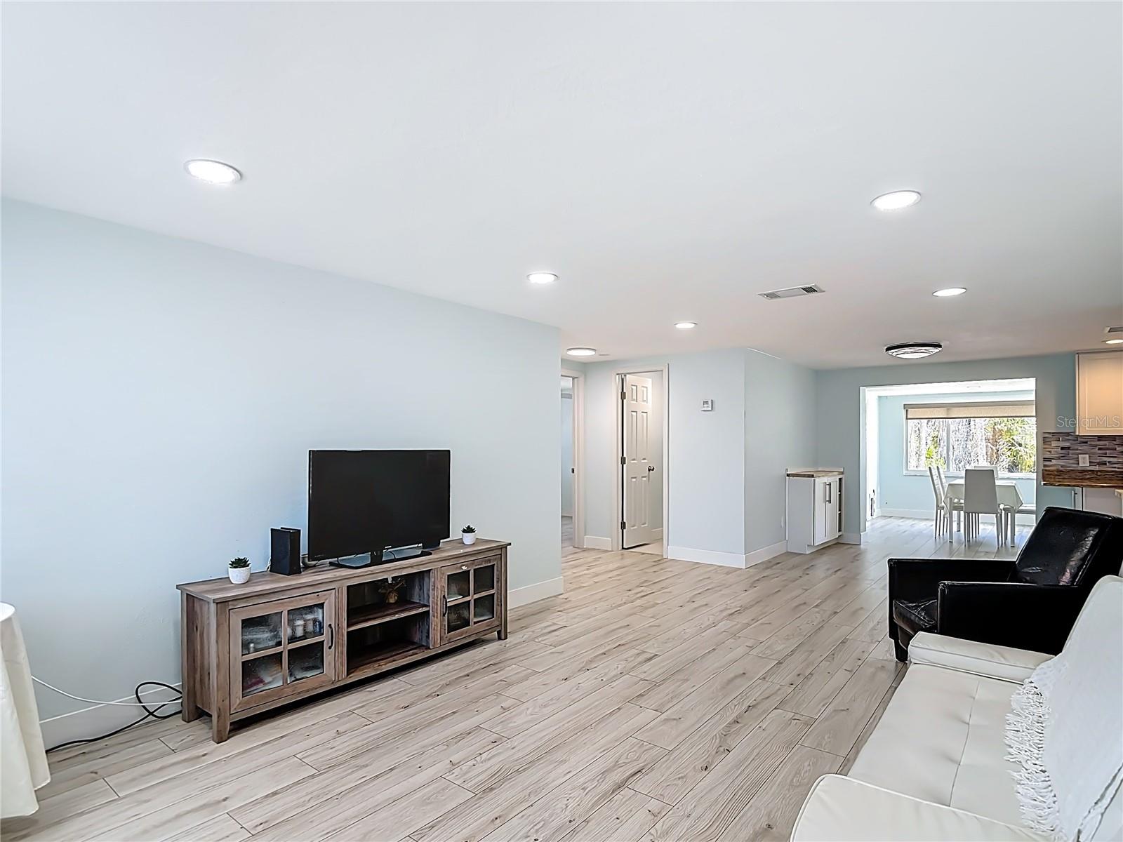 FLOR A MAR - Residential