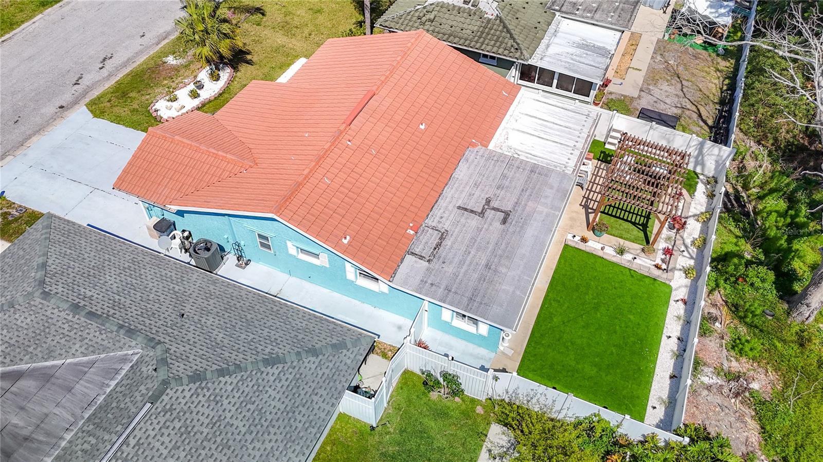 FLOR A MAR - Residential