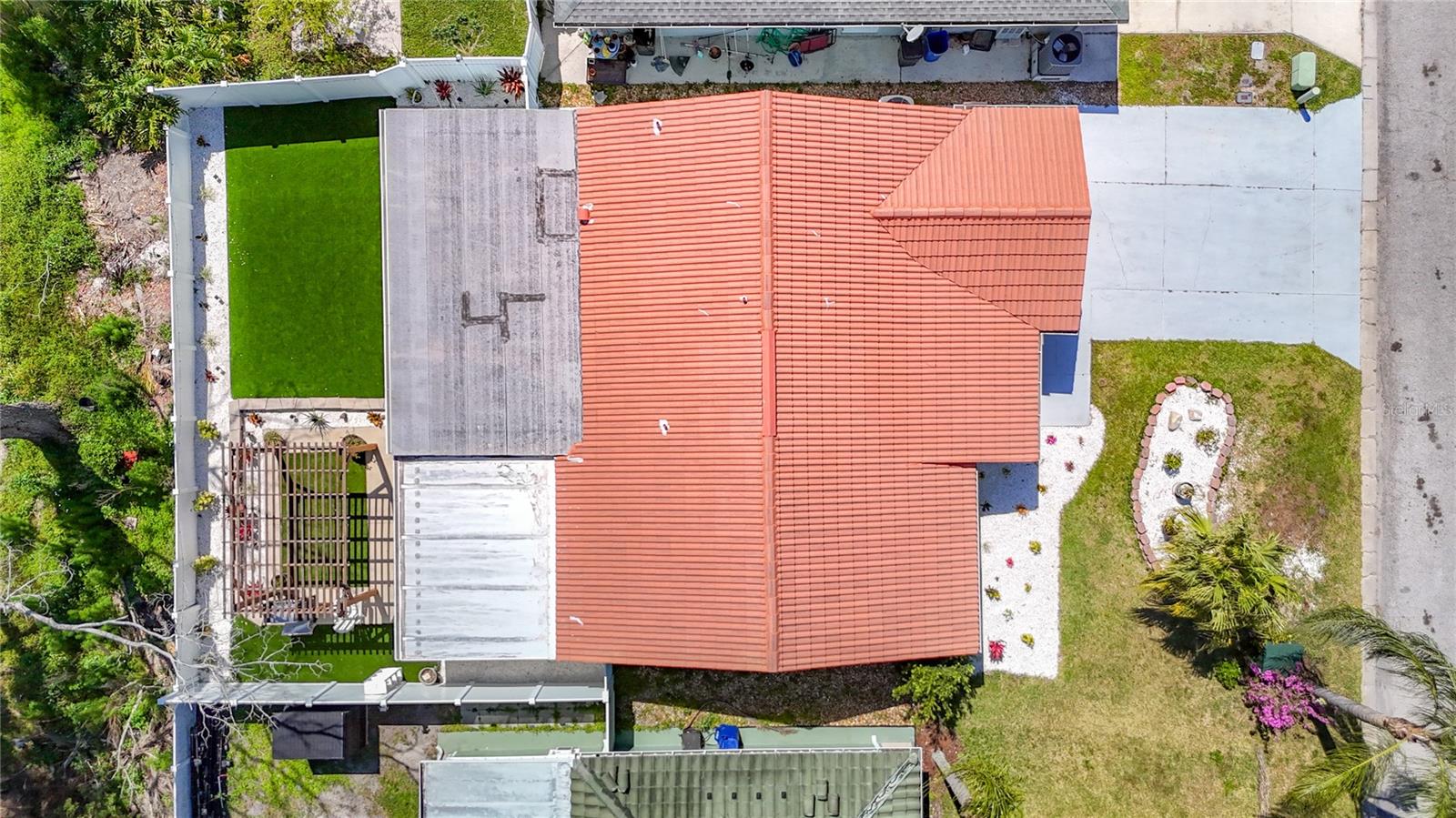 FLOR A MAR - Residential