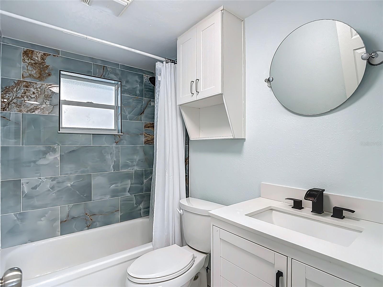 FLOR A MAR - Residential