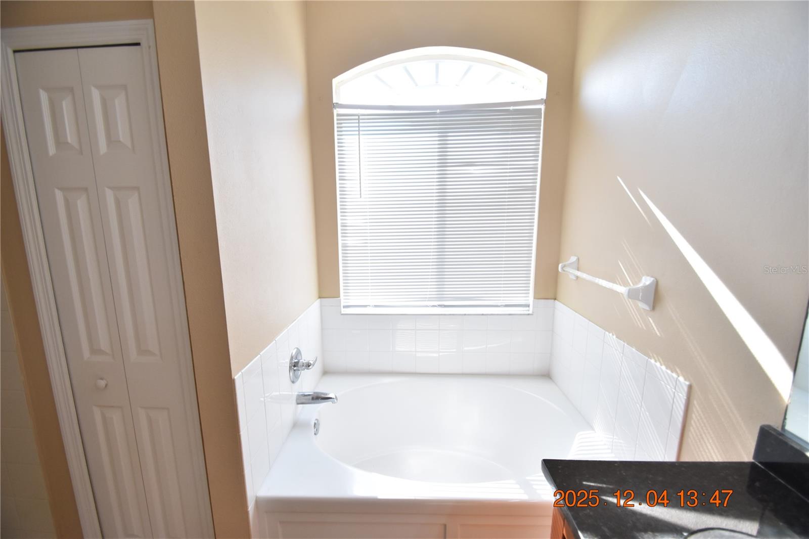 SUMMERFIELD VILLAGE 1 TR 7 - Residential Lease