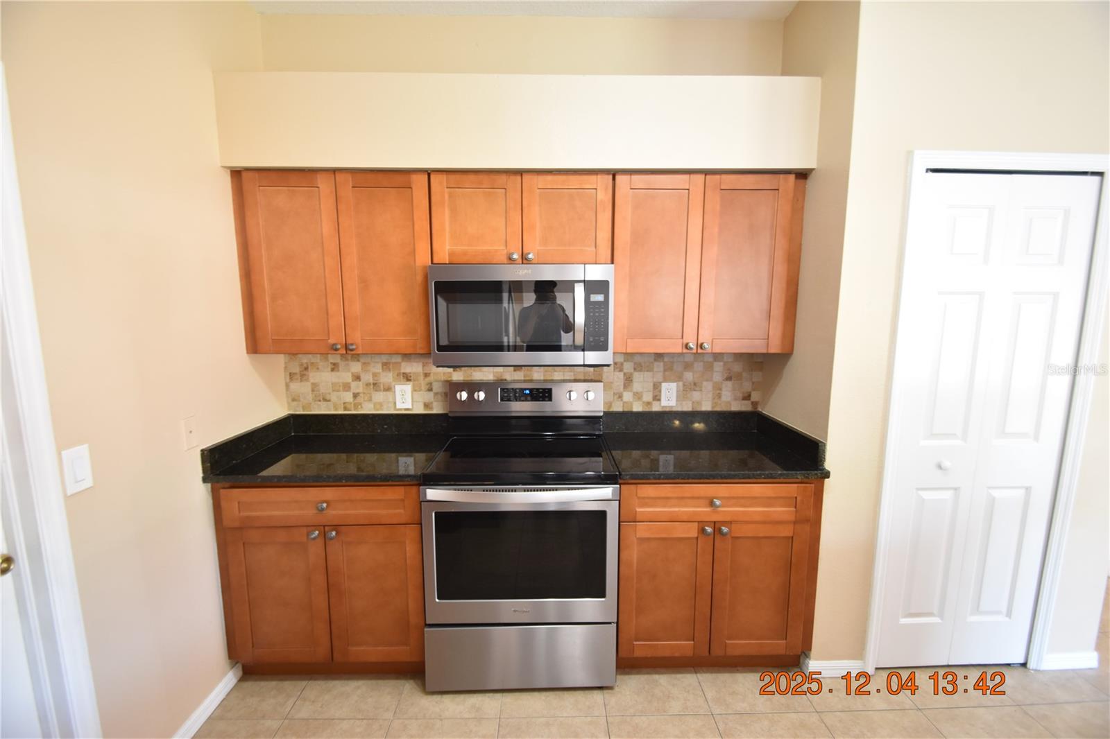 SUMMERFIELD VILLAGE 1 TR 7 - Residential Lease