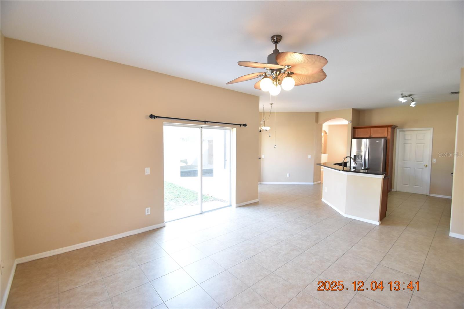 SUMMERFIELD VILLAGE 1 TR 7 - Residential Lease