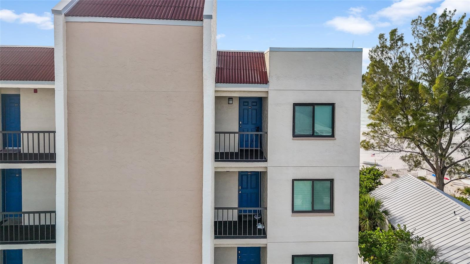 20040 GULF BOULEVARD 605