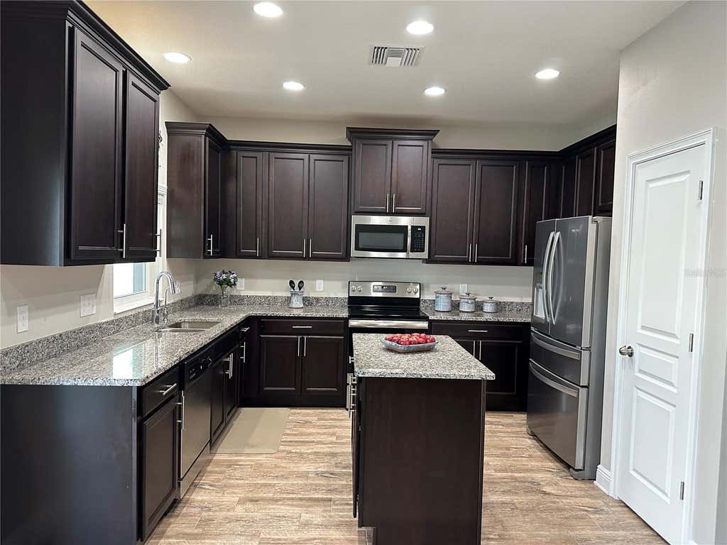 Photo of 3313 W Walnut Street, Tampa, FL 33607 (MLS # O6427775)