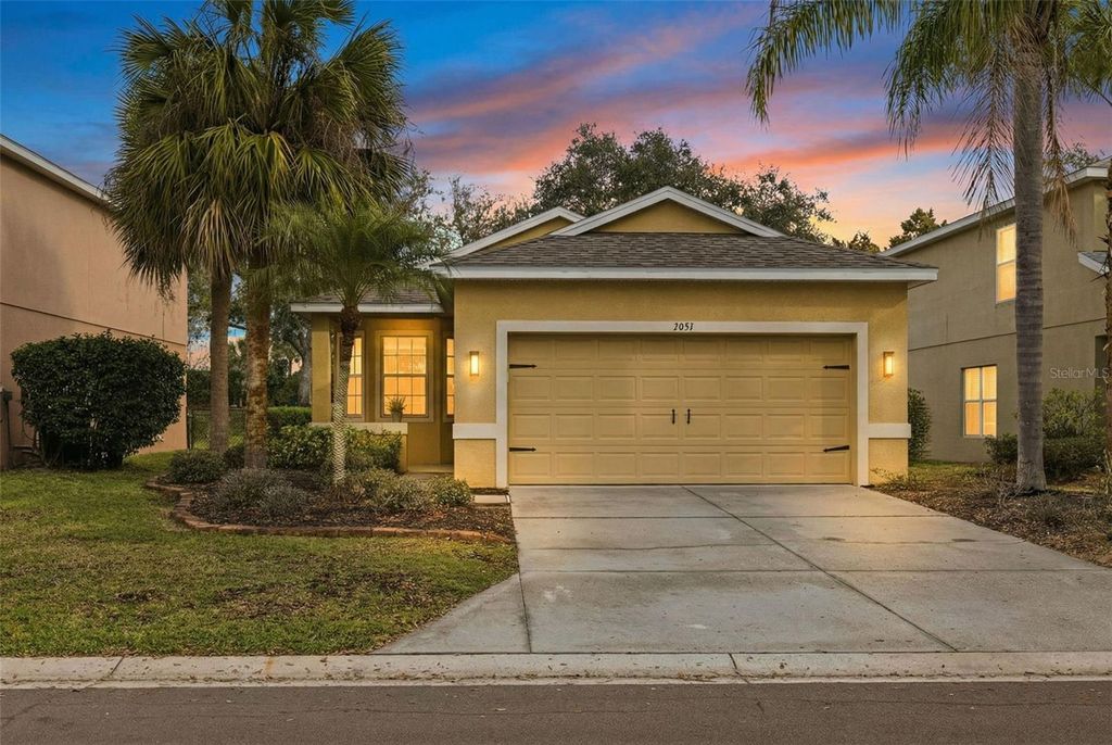 Photo of 7031 Chatum Light Run, Bradenton, FL 34212 (MLS # A4685930)
