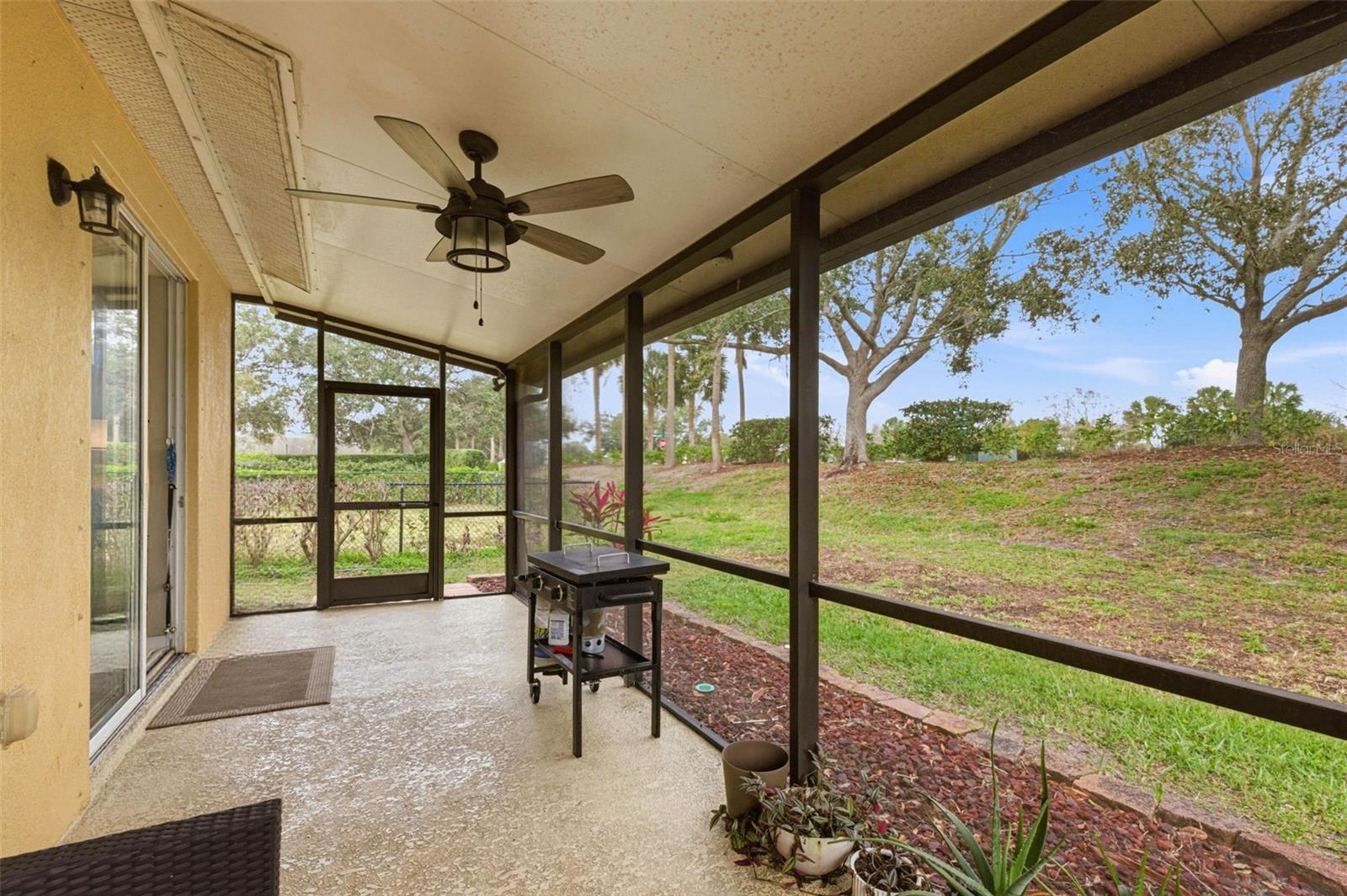 LIGHTHOUSE COVE AT HERITAGE HARBOUR UN 1 - Residential