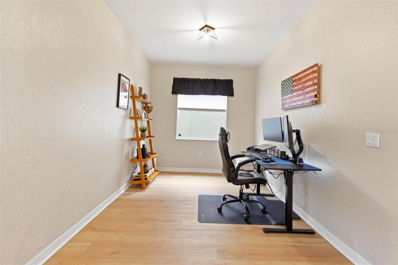 LIGHTHOUSE COVE AT HERITAGE HARBOUR UN 1 - Residential