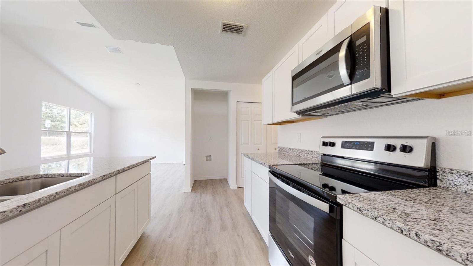 RAINBOW PARK - Residential