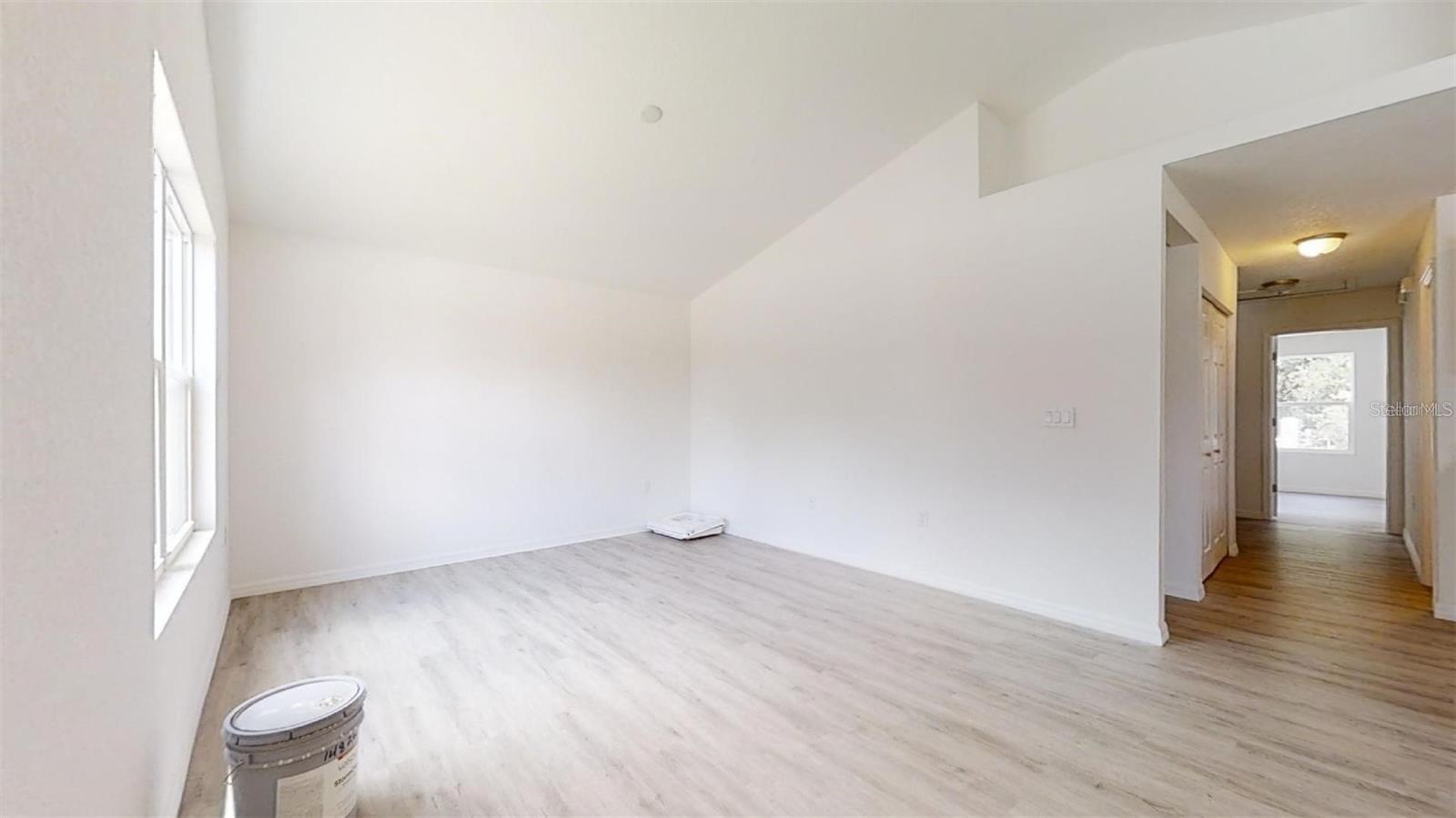 RAINBOW PARK - Residential