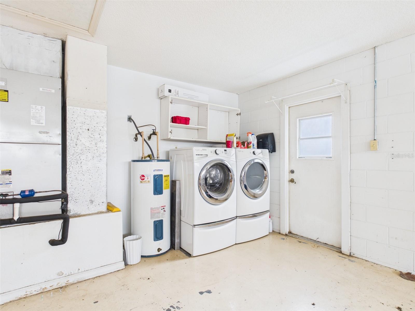 MOUNT DORA DONNELLY VILLAGE - Residential