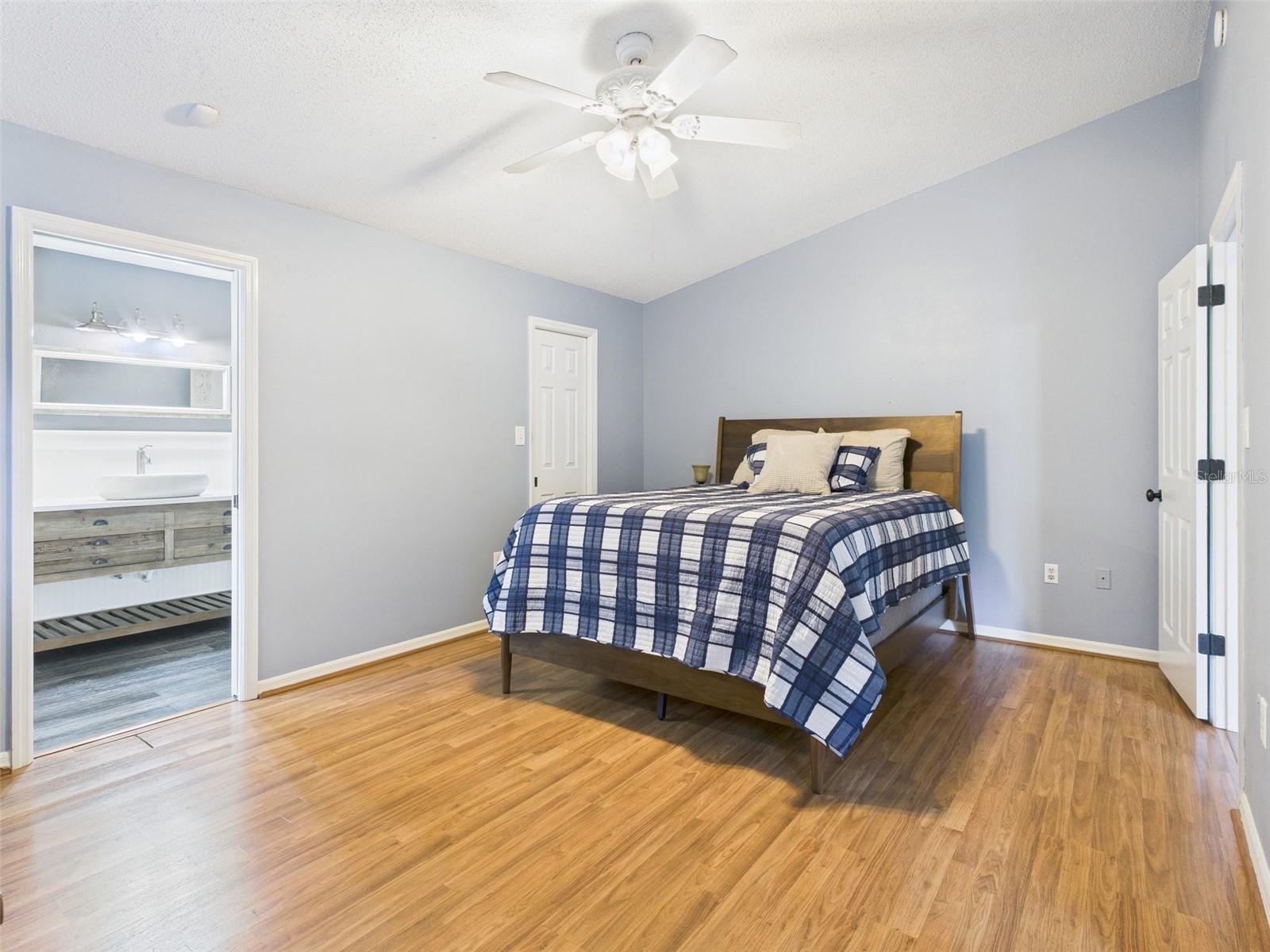 MOUNT DORA DONNELLY VILLAGE - Residential