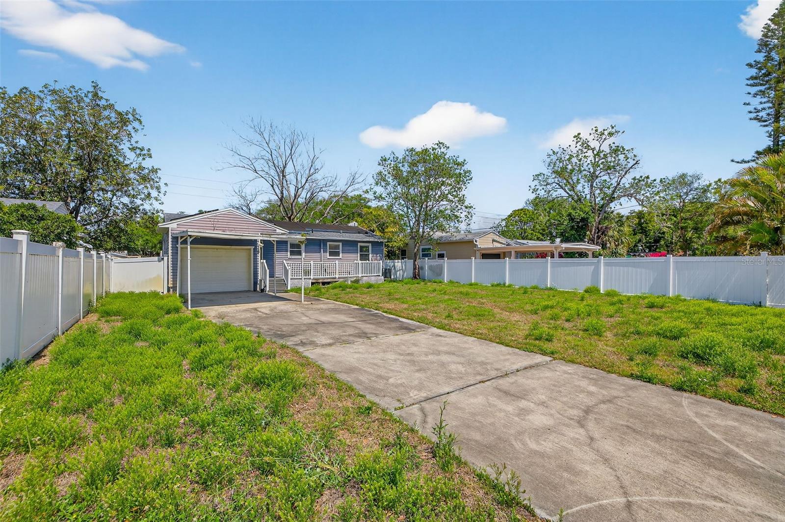 SNELL SHORES - Residential