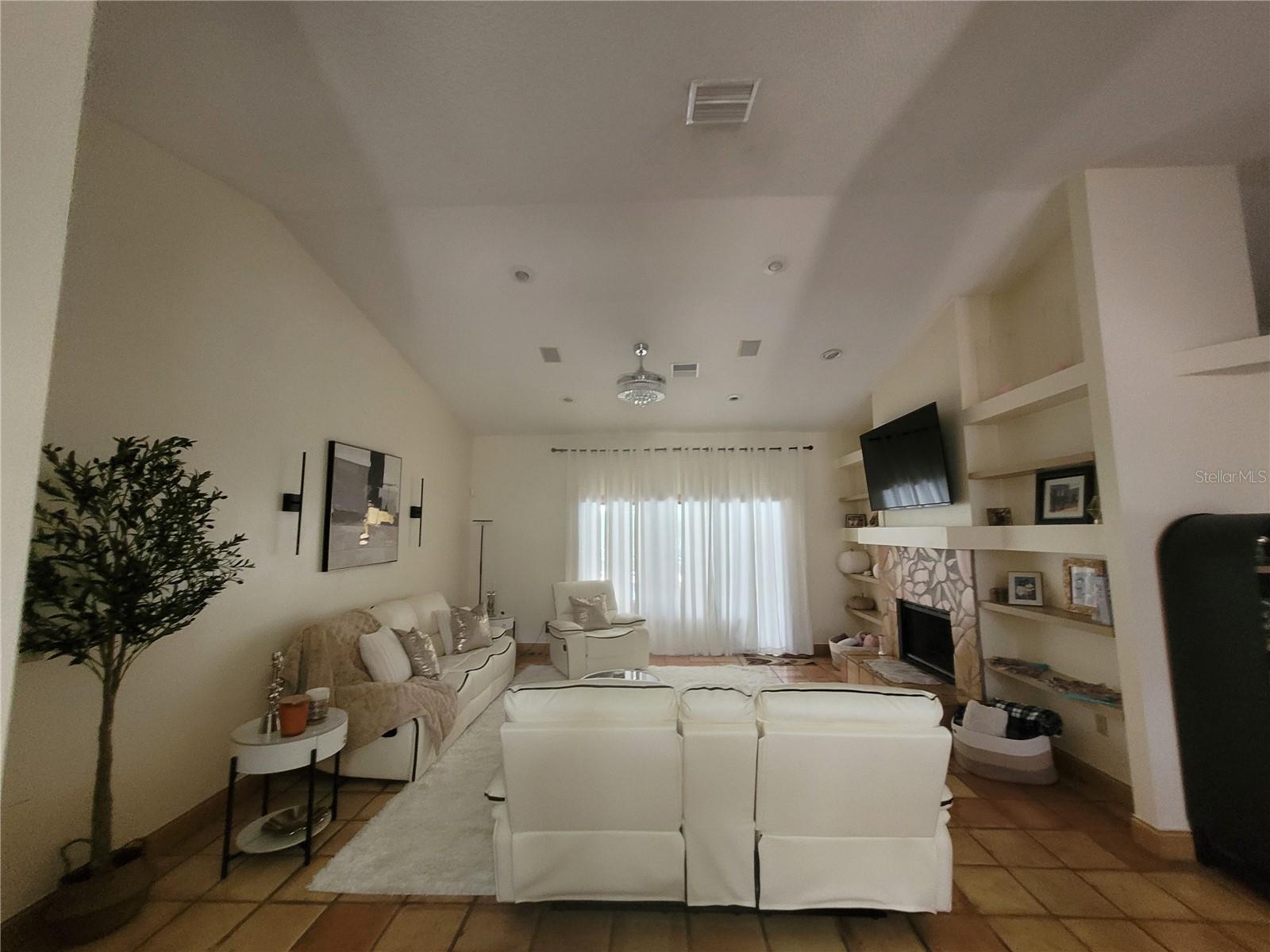 LONGLEAF PLANTATION UNIT 03 - Residential