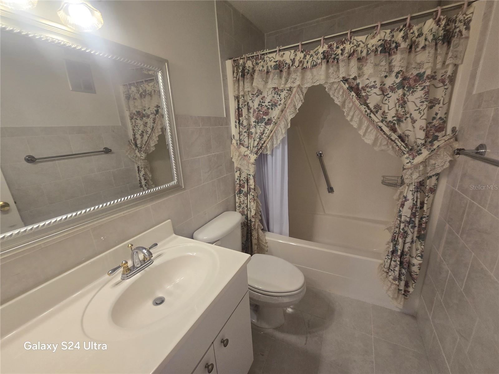 FIVE TOWNS OF ST PETE - Residential