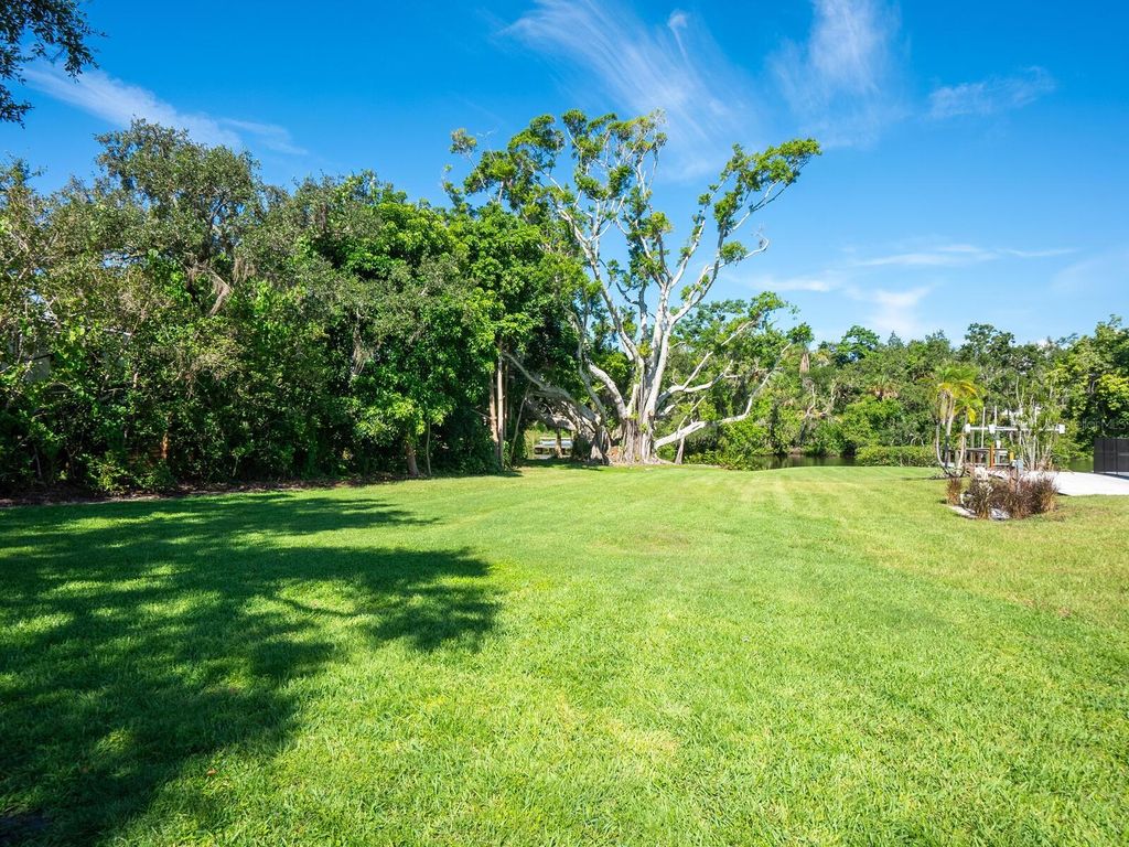 Photo of 2506 Wilkinson Road, Sarasota, FL 34231 (MLS # A4658788)