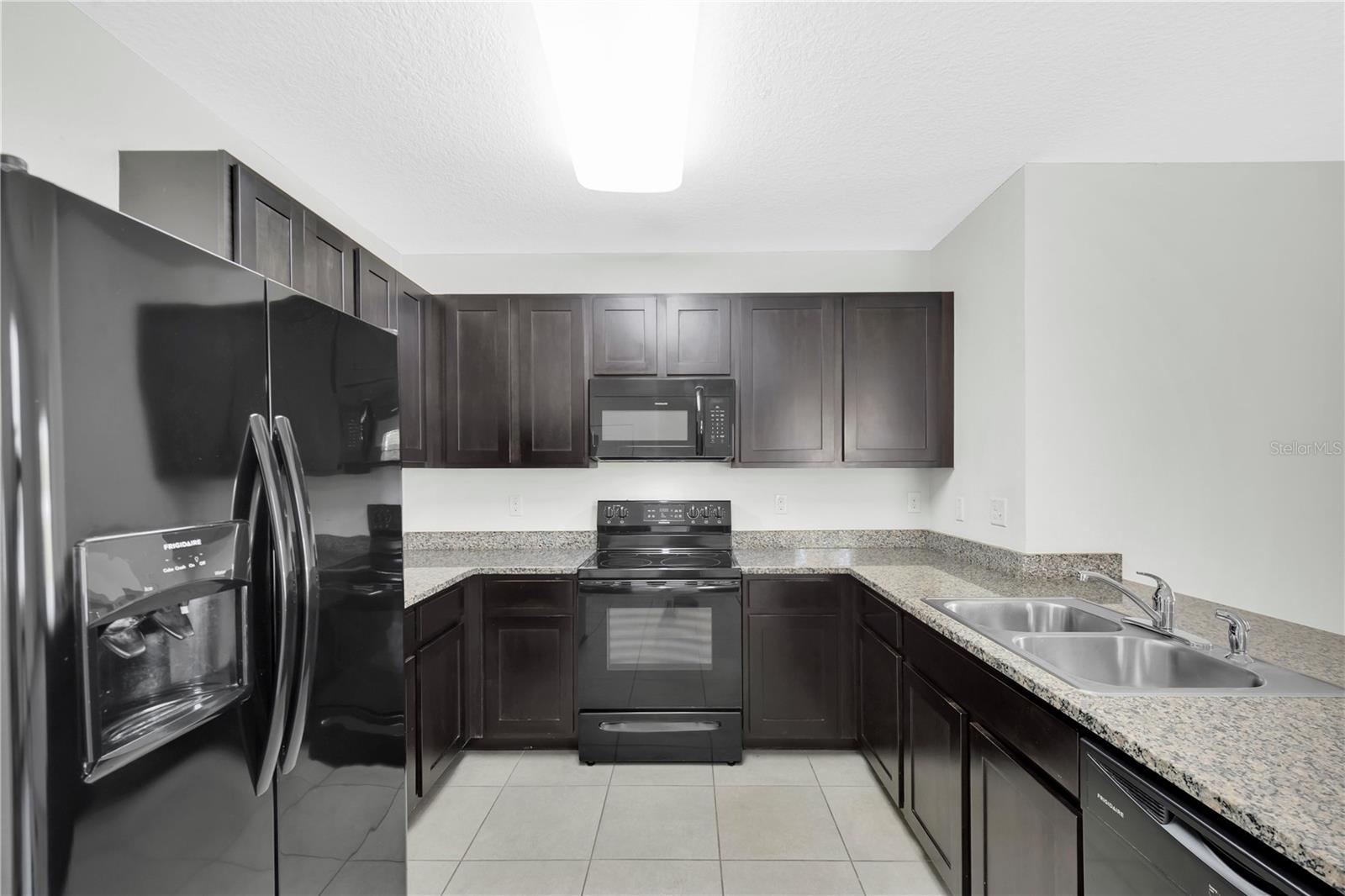 3608 DIAMOND LEAF COURT