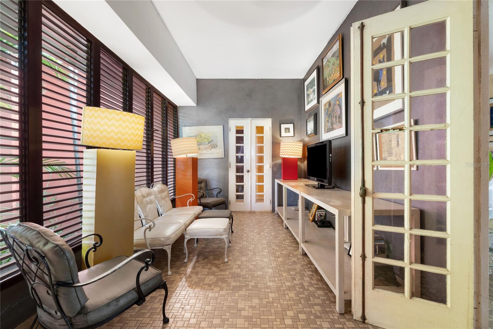 VILLA CAPARRA NORTE - Residential