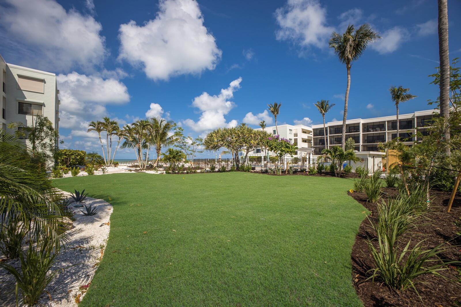 SEA OATS BLDG B - Residential