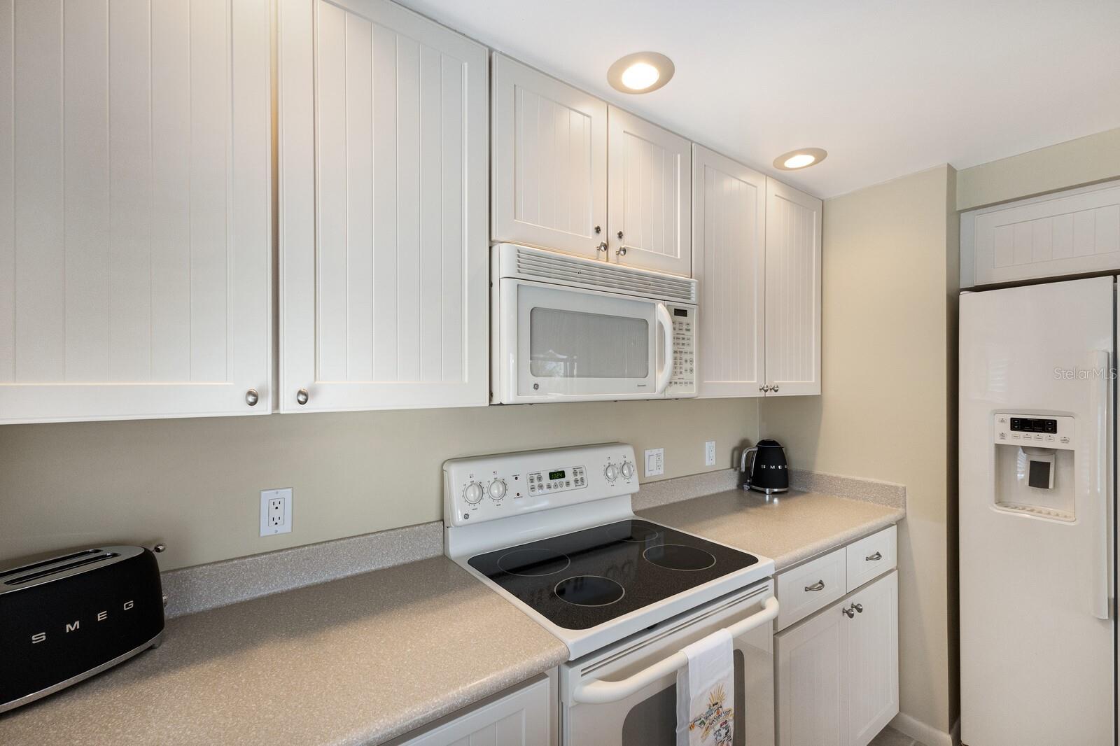 SEA OATS BLDG B - Residential