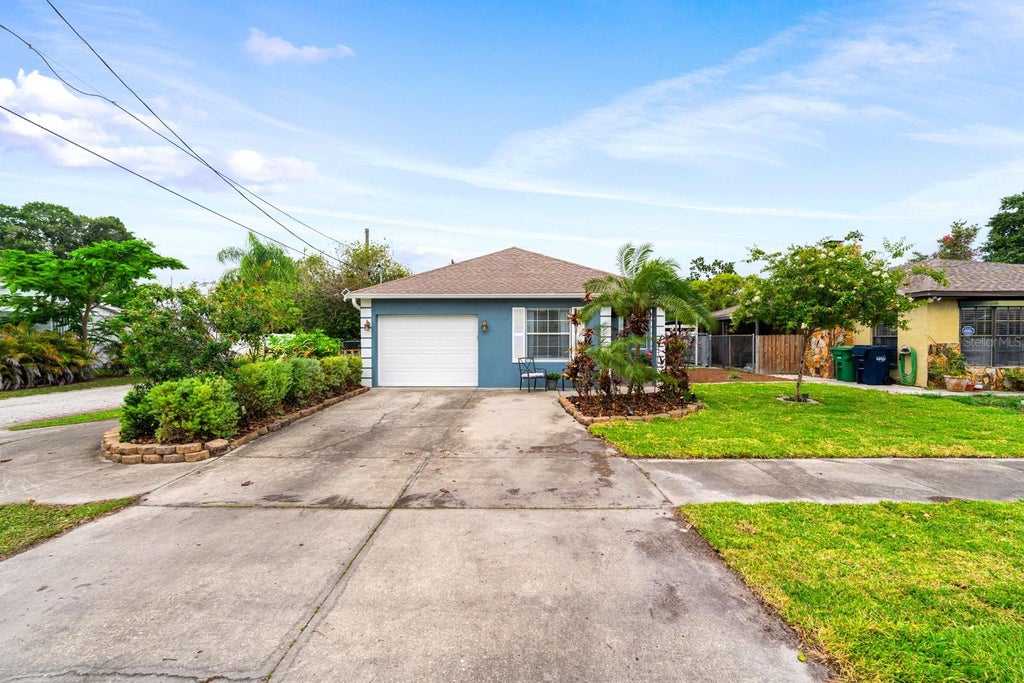 Photo of 3411 W North B Street, Tampa, FL 33609 (MLS # TB8527660)