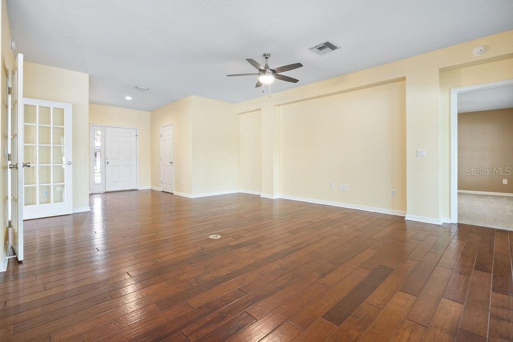 SADDLE CREEK PH 02 - Residential Lease