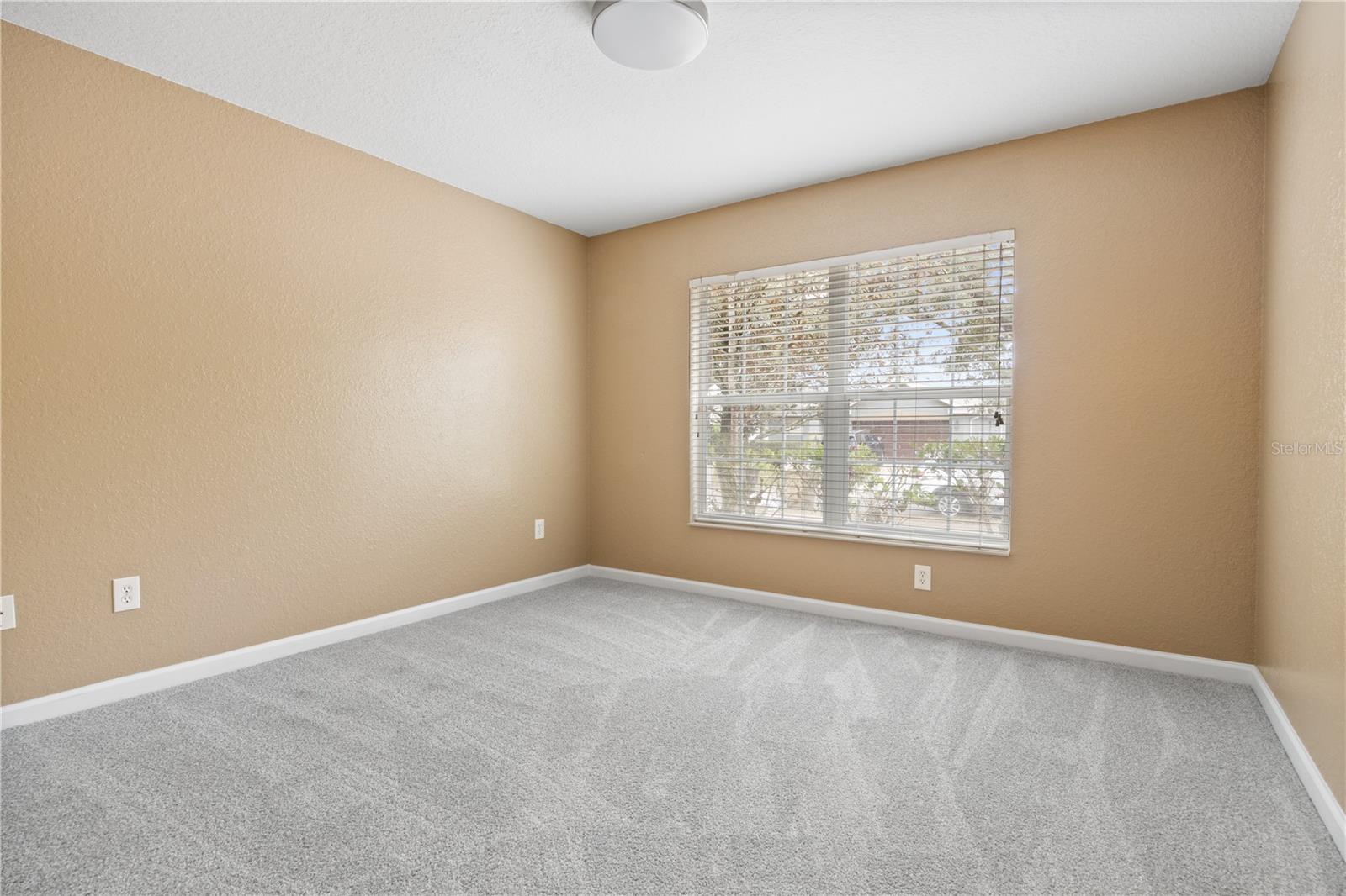 SADDLE CREEK PH 02 - Residential Lease