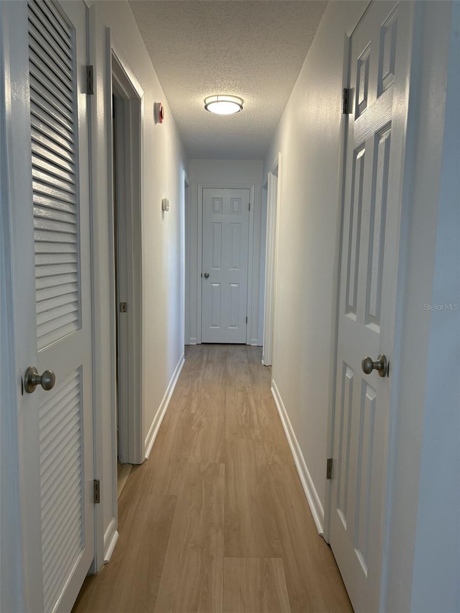 HI-LAND COURT - Residential