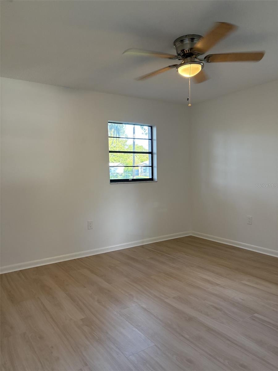 HI-LAND COURT - Residential