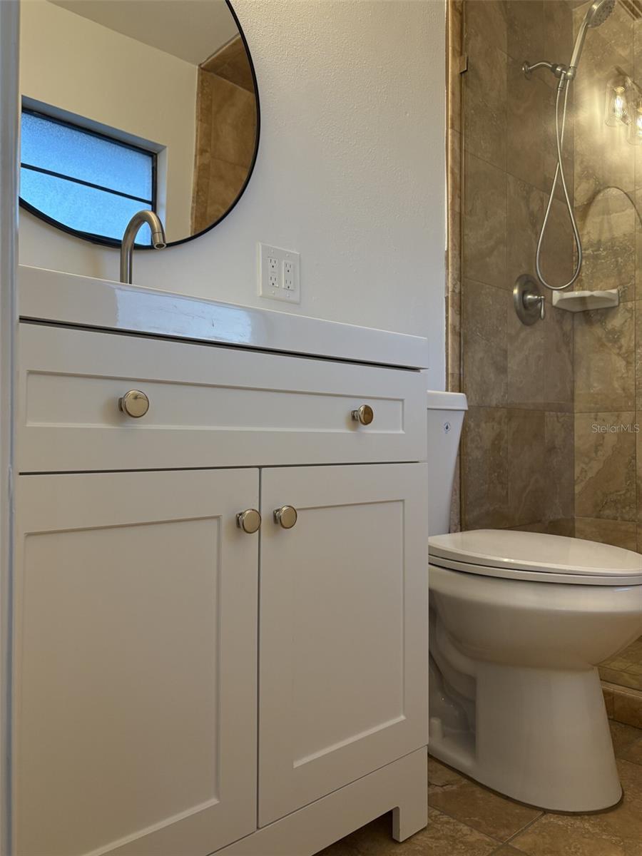 HI-LAND COURT - Residential