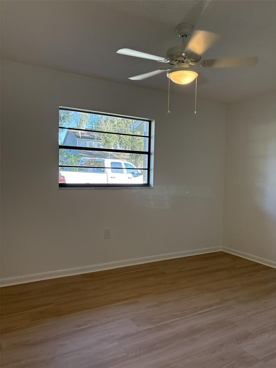 HI-LAND COURT - Residential