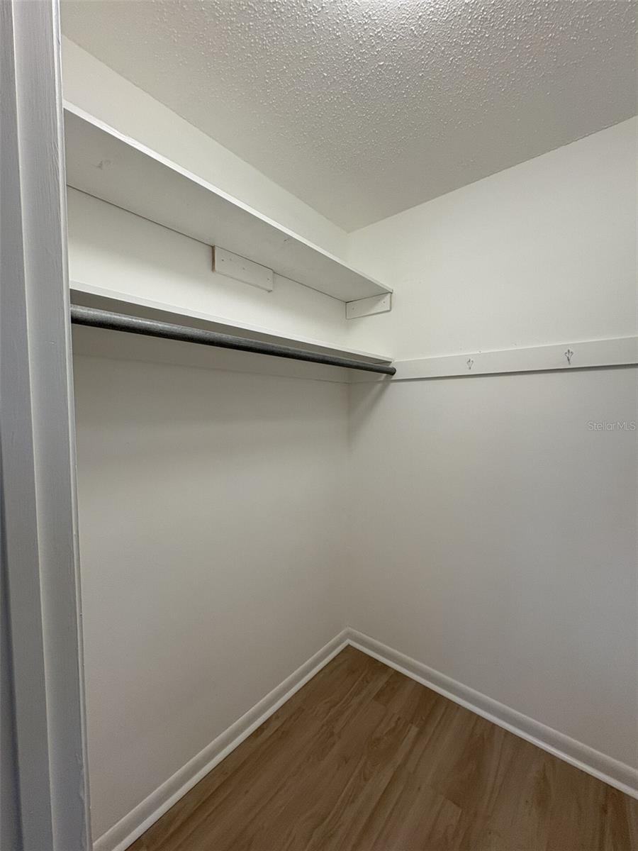 HI-LAND COURT - Residential