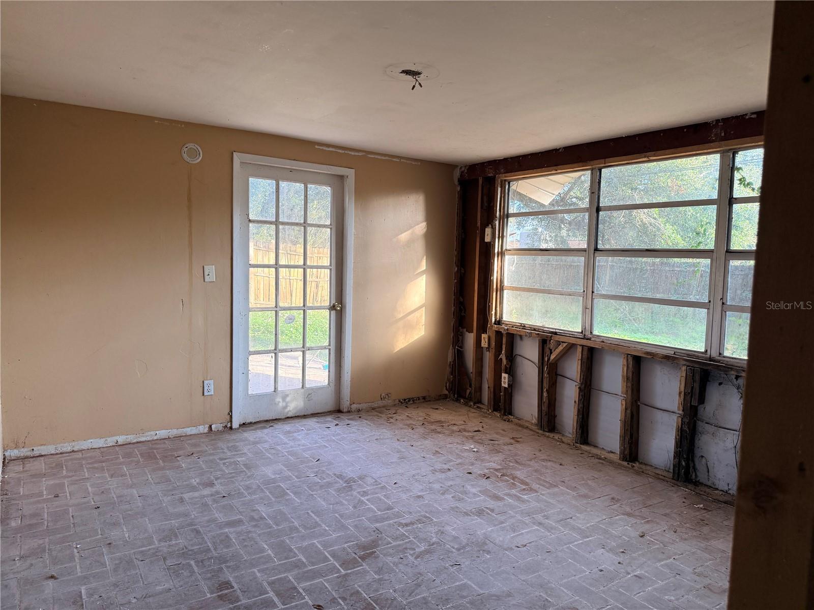 EVERINA HOMES 2ND ADD - Residential