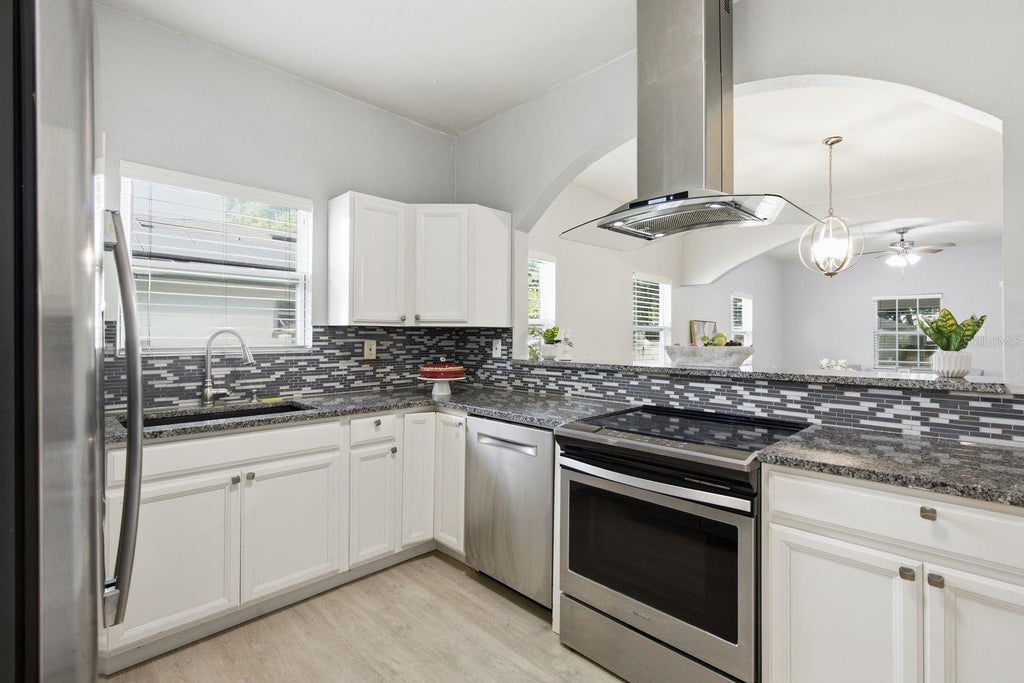 Photo of 2815 N Taliaferro Avenue, Tampa, FL 33602 (MLS # TB8520641)