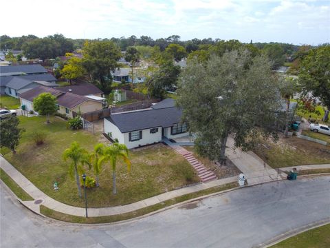 A home in LONGWOOD