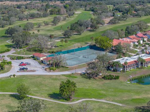 A home in LAKE WALES