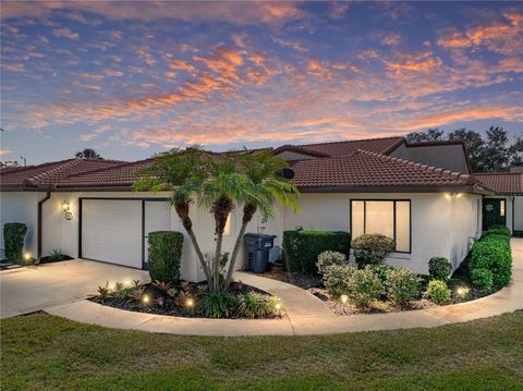 A home in LAKE WALES