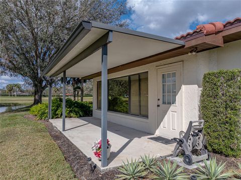 A home in LAKE WALES