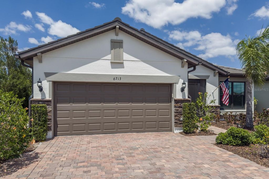 Photo of 6713 Chester Trail, Bradenton, FL 34202 (MLS # A4649512)