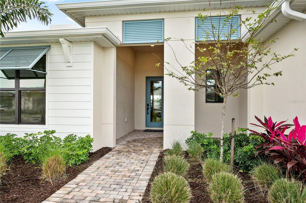 Photo of 5856 Freestone Circle, Apollo Beach, FL 33572 (MLS # A4665915)