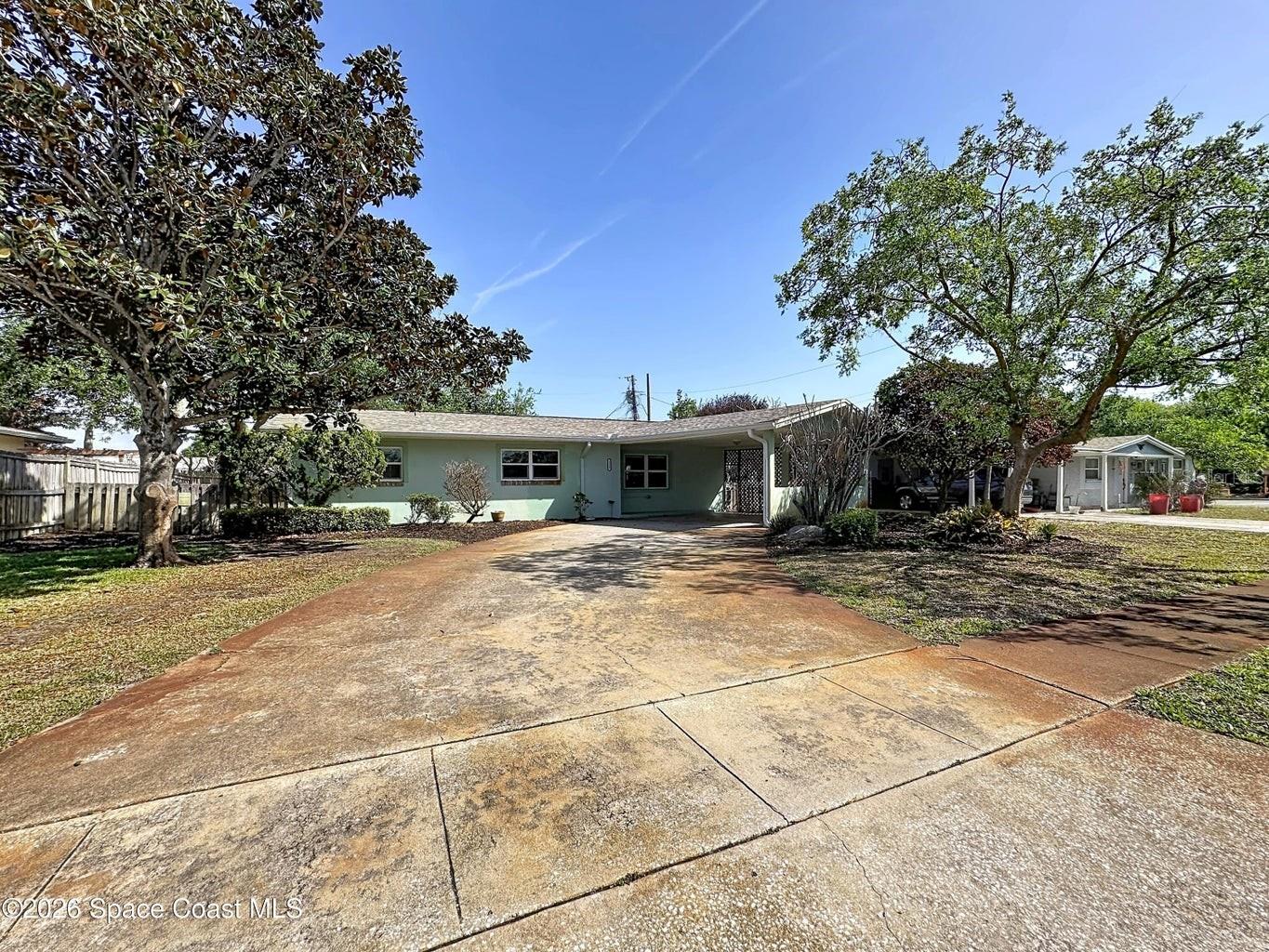 CARIBBEAN ISLES UNIT 01 - Residential