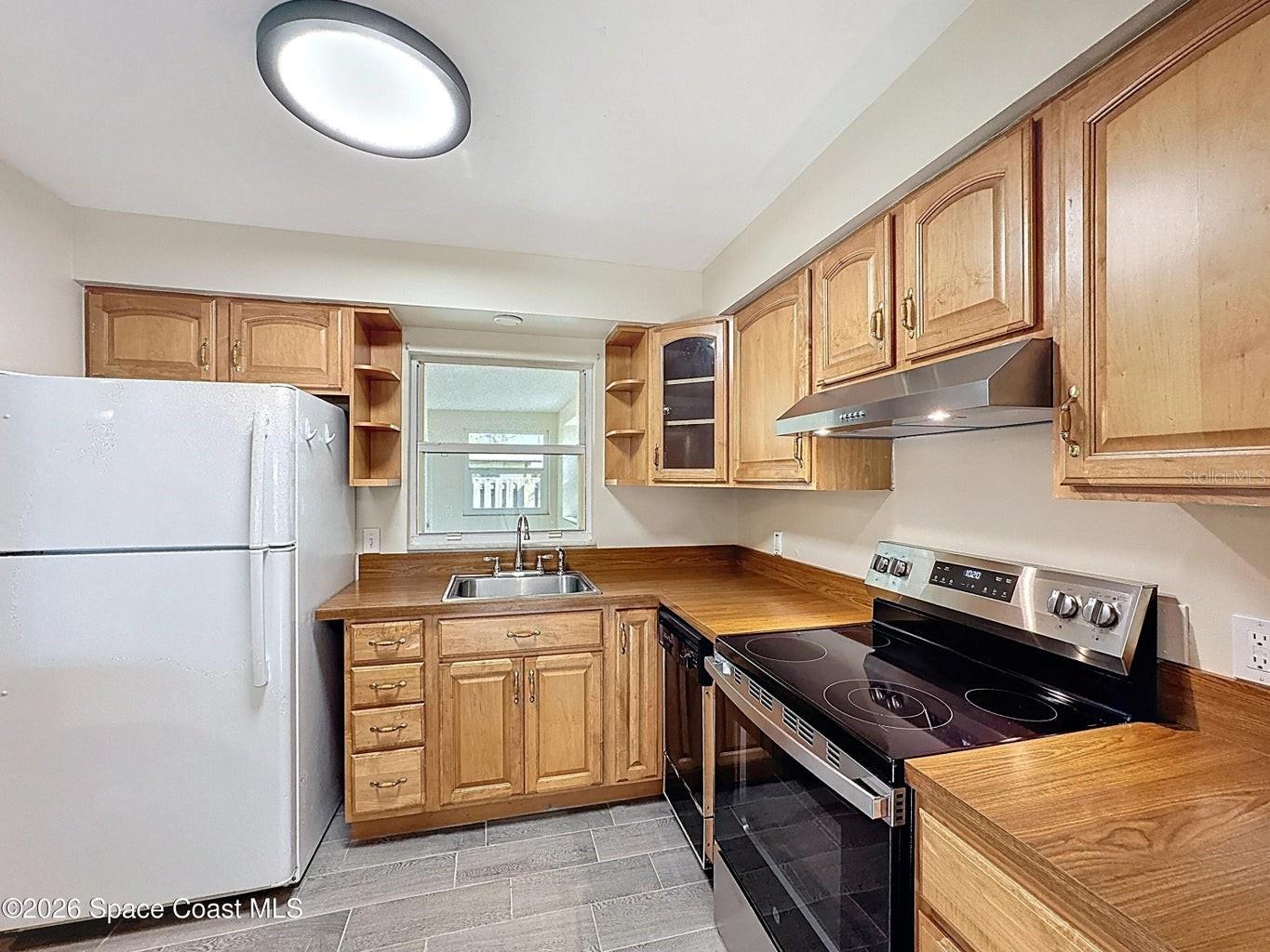 CARIBBEAN ISLES UNIT 01 - Residential