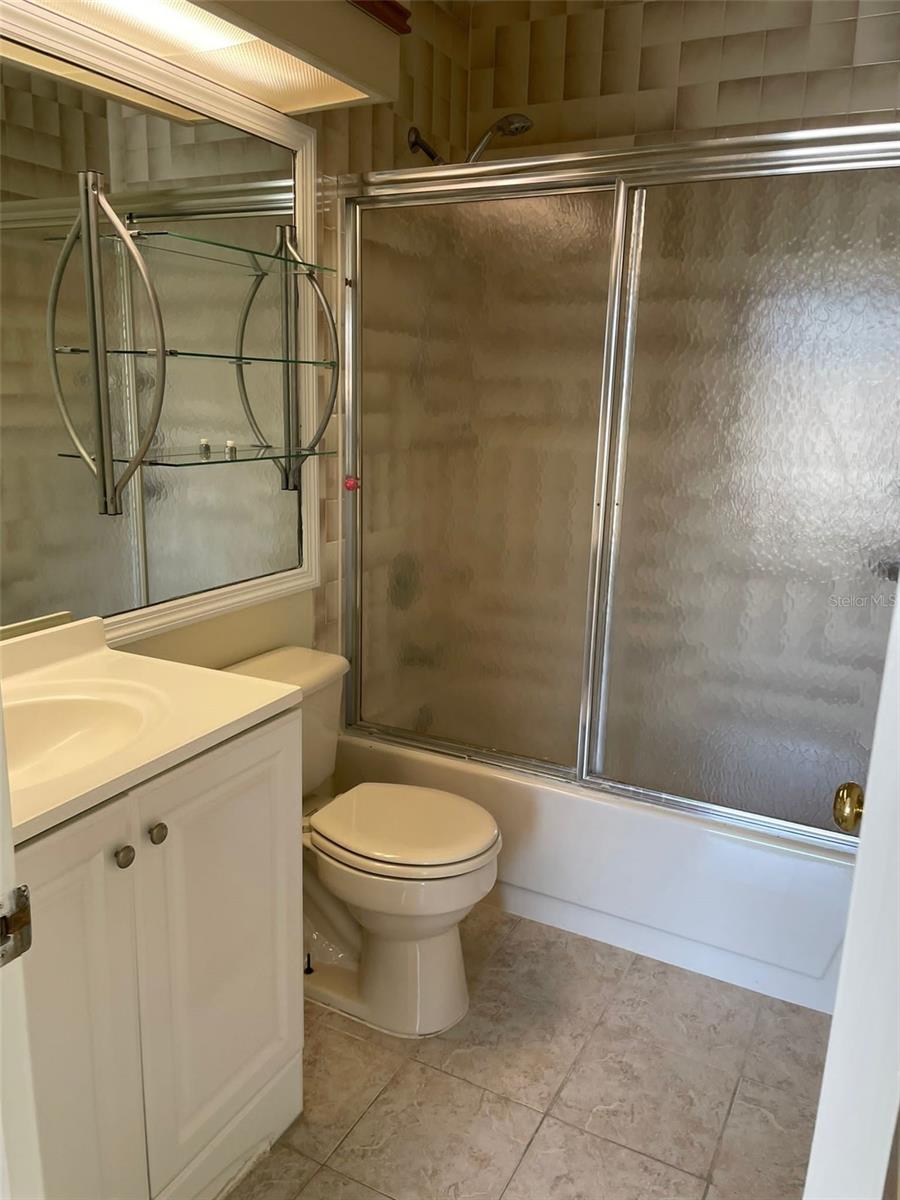 HIDDEN OAKS CONDO PH 12 - Residential
