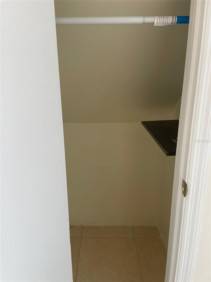 HIDDEN OAKS CONDO PH 12 - Residential
